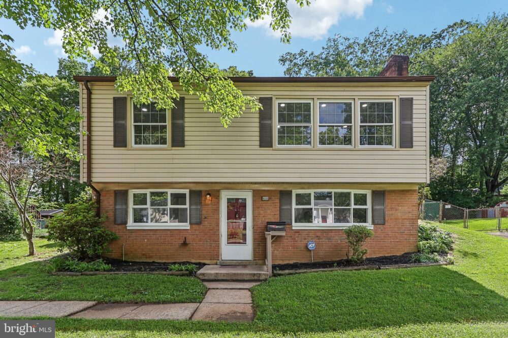 14332 Ferndale Rd, Woodbridge VA 22193