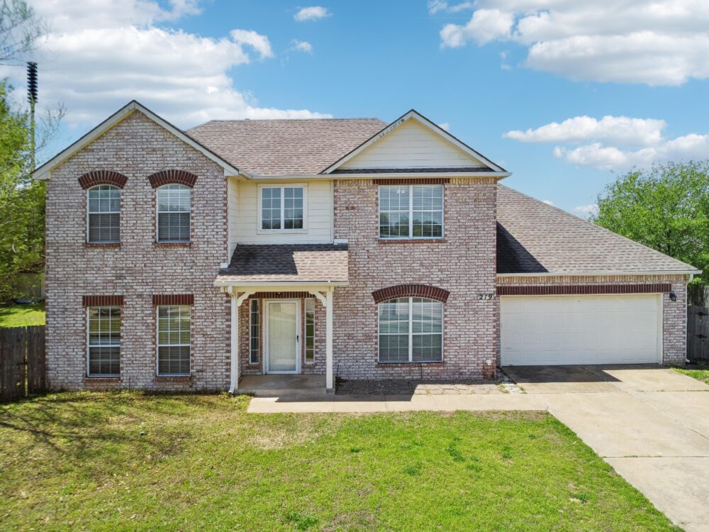 219 W Durham Place